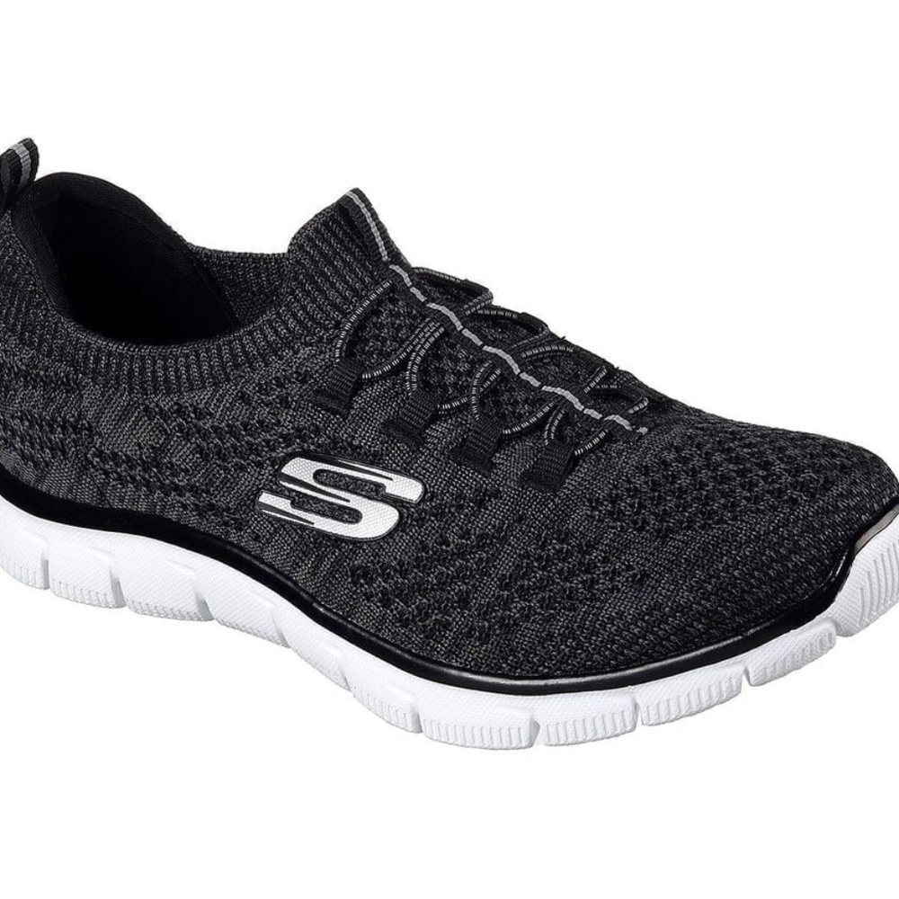 BRAND NEW women skechers empire sharp thinking memory foam shoes size US 8.5